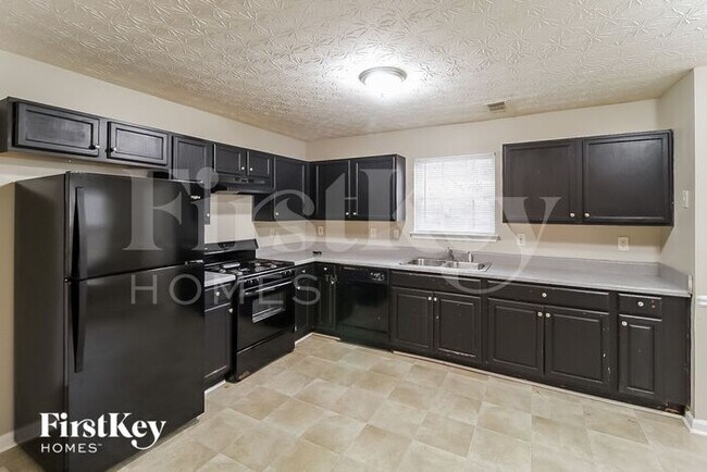 Building Photo - 360 Nunnally Dr
