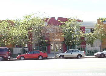 Primary Photo - 9601 Reseda Blvd