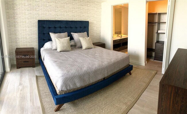 Foto del edificio - 45 SW 9th St