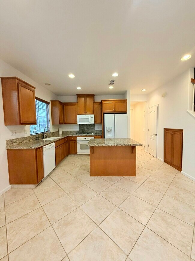 Foto del edificio - 252 W Terraza Way