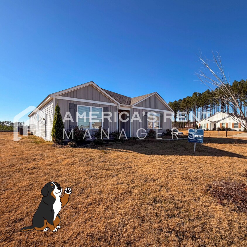 Foto principal - Corner Lot Comfort with a Bright Open Layout