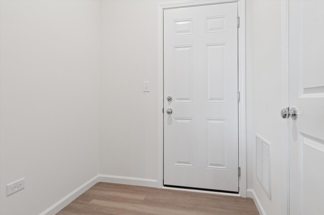 Foto del edificio - 24507 W Kroll Dr