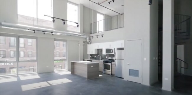 Foto del edificio - 1643 N Milwaukee Ave