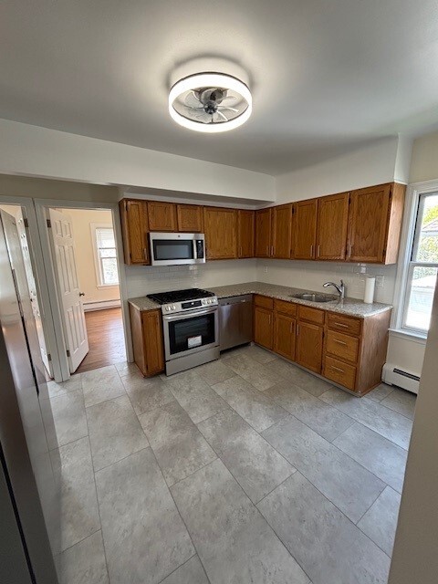 Foto principal - 20 Oakwood Ave