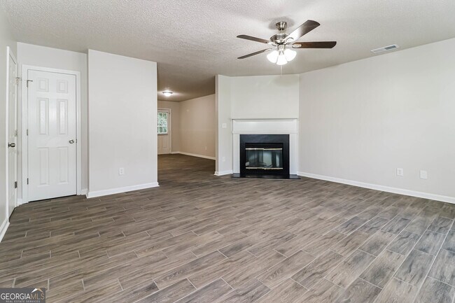 Building Photo - 3492 Harper Ln