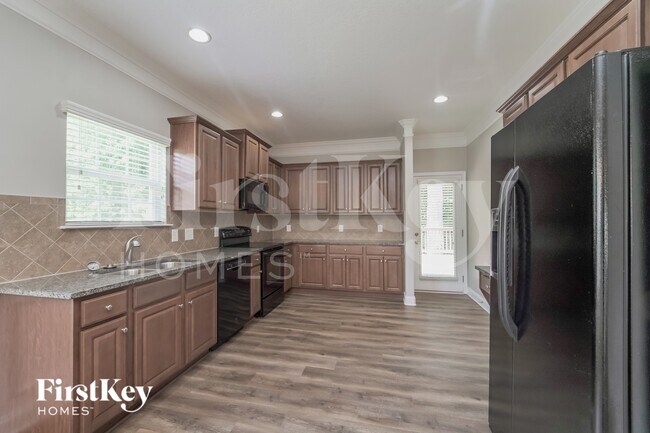 Foto del edificio - 2408 Kinmere Dr