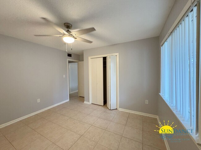 Foto del edificio - Nice 2 Bedroom Home in Shalimar