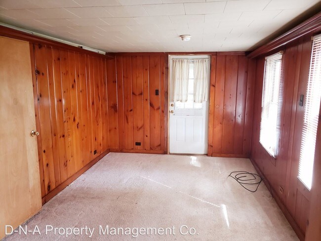 Building Photo - 2 br, 1 bath House - 1115 Appenzeller Ave
