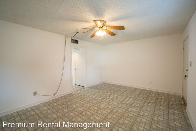 Building Photo - 2 br, 1.5 bath House - 3770 Aristotle Ave