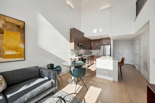 Building Photo - 14 Lincoln Pl