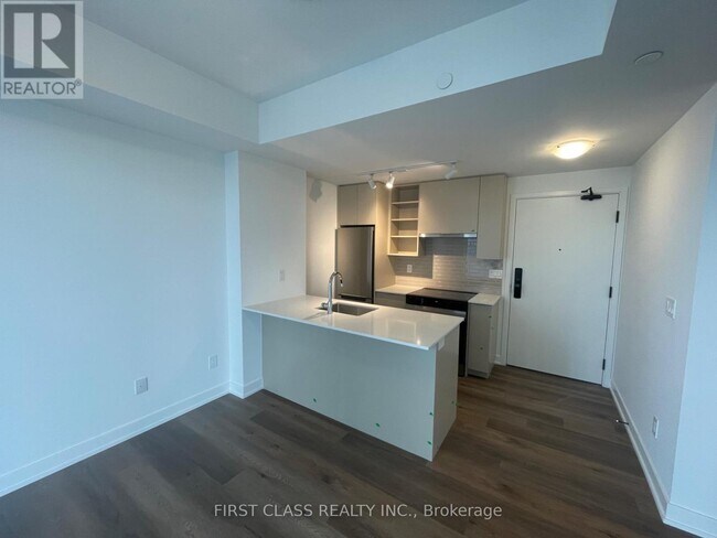Photo du bâtiment - 2075 Lakeshore Rd.