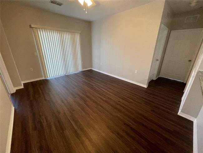 Building Photo - 8136 Claire Ann Dr