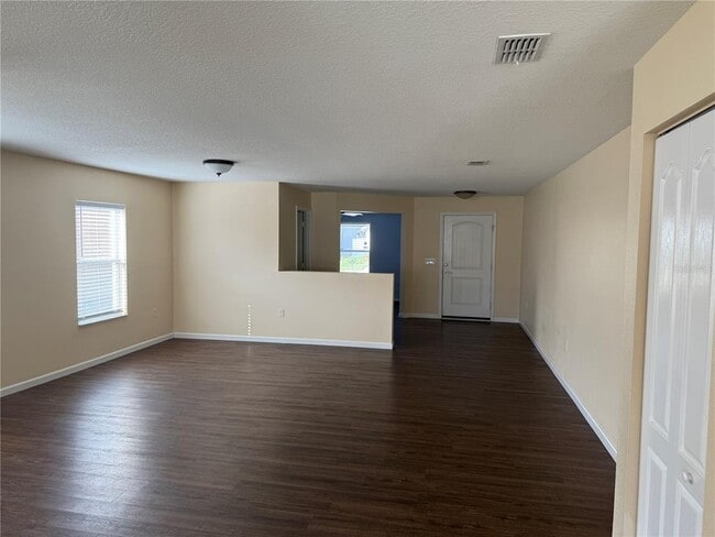 Foto del edificio - 10915 Pond Pine Dr