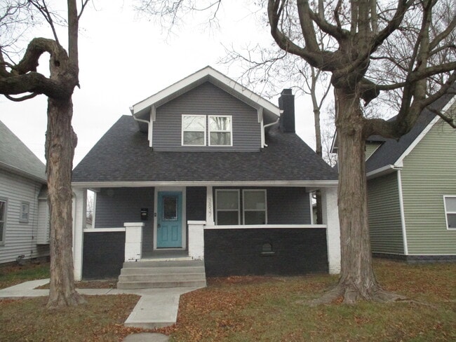 Building Photo - 3837 N Kenwood Ave