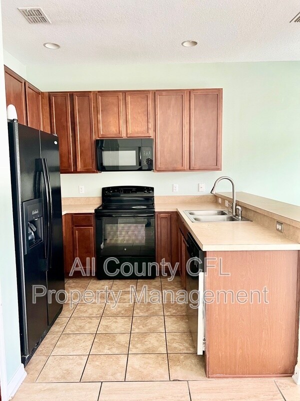 Foto del edificio - 12137 Citruswood Dr
