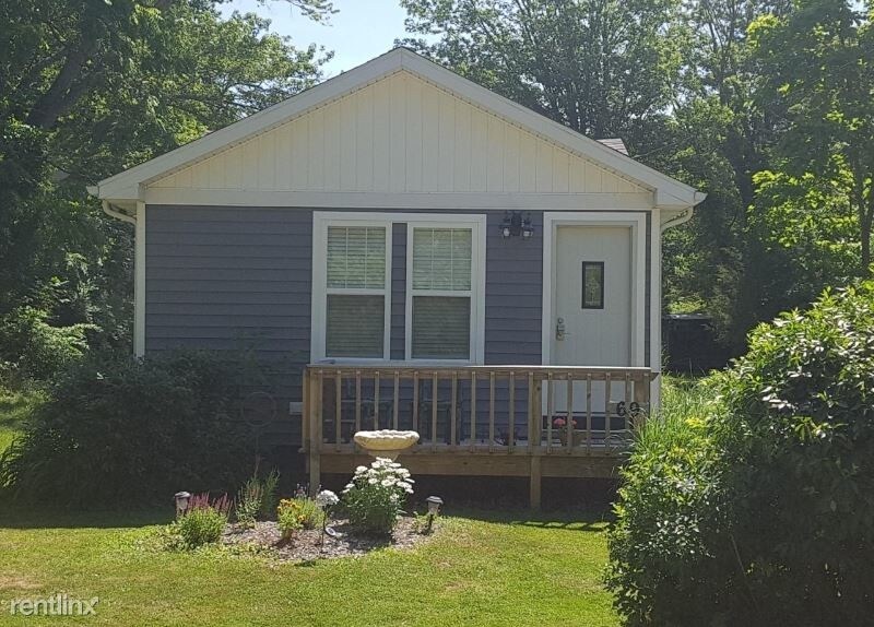 Primary Photo - 2 br, 1 bath House - 69 Pershing St