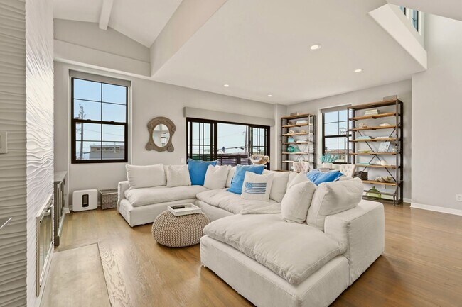 Foto del edificio - 2650 Hermosa Ave