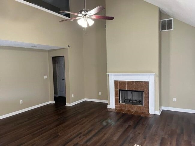 Foto del edificio - 7513 Easterly Ln