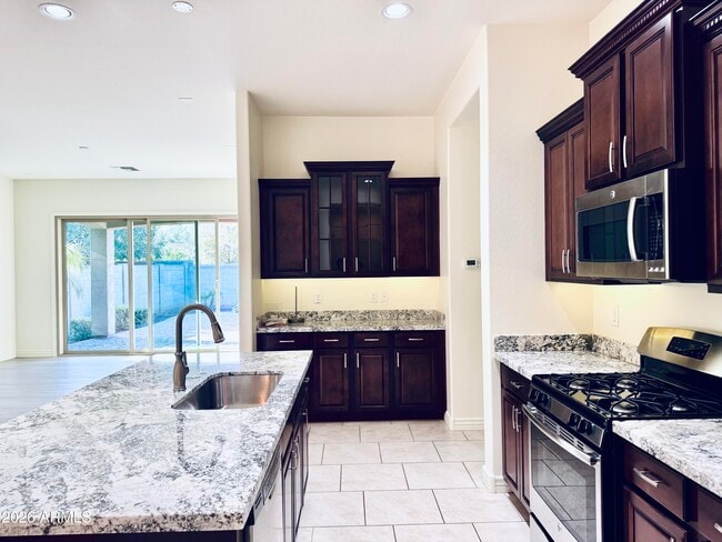 Foto del edificio - 3039 E Mahogany Pl