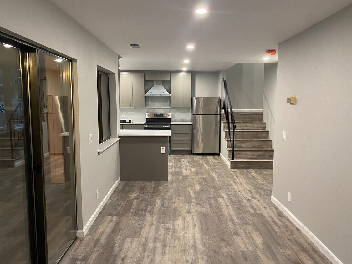 Foto principal - 412 Kains Ave