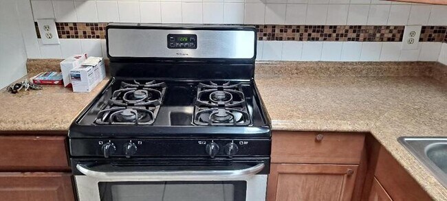 Foto del edificio - 1525 Planters Ridge Ln