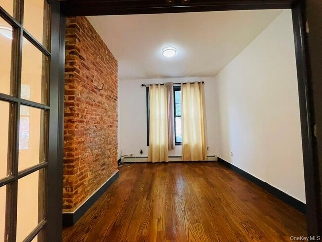 Building Photo - 383 Essex St