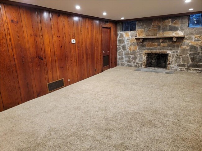 Foto del edificio - 2323 Adams Dr NW