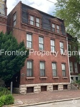 Building Photo - 2511 S 9th St