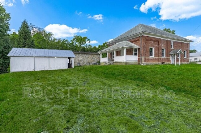 Foto del edificio - 2445 Infirmary Rd