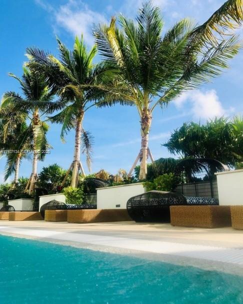 Building Photo - 2900 NE 7th Ave