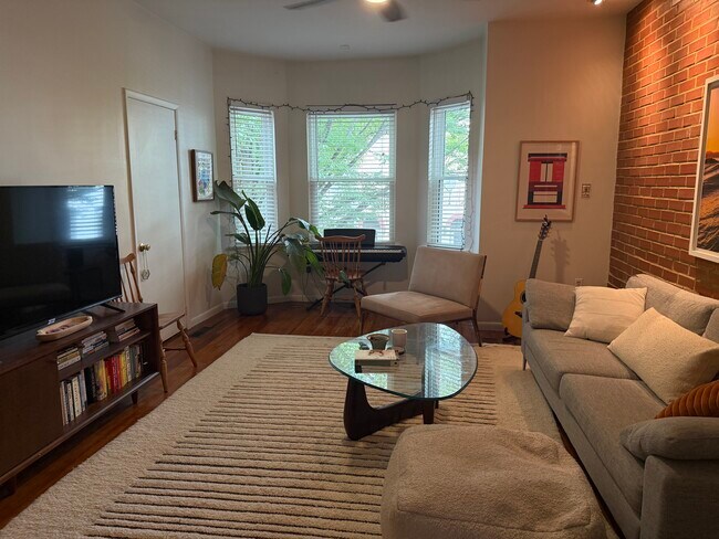 Foto del edificio - 70 Bates St NW