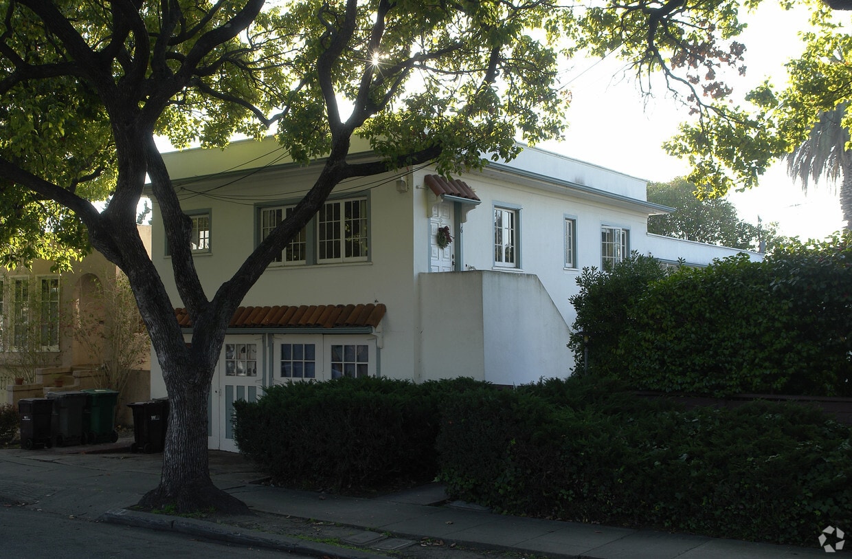 Foto del edificio - 504 Curtis St