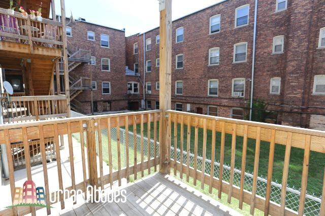 Building Photo - 4708 N Racine