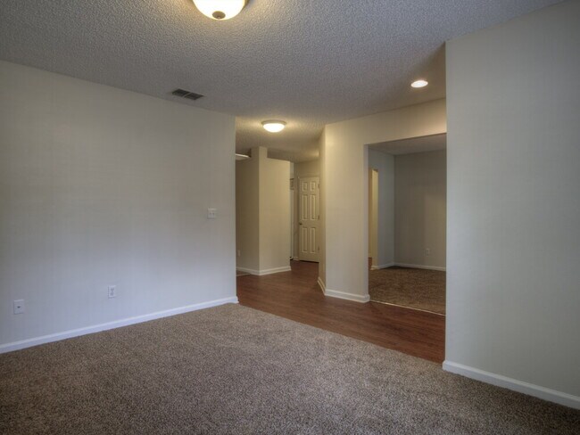 Foto del edificio - 1336 Marsh Grass Ct