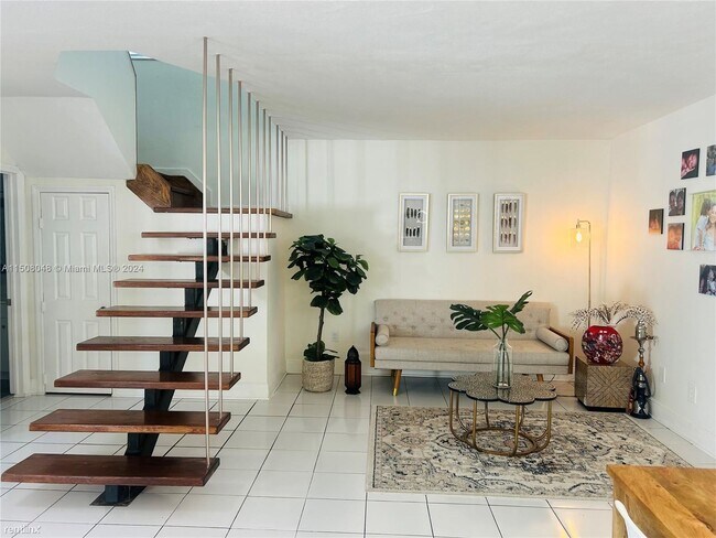 Building Photo - 3 br, 2 bath House - 10060 NW 6th Ln