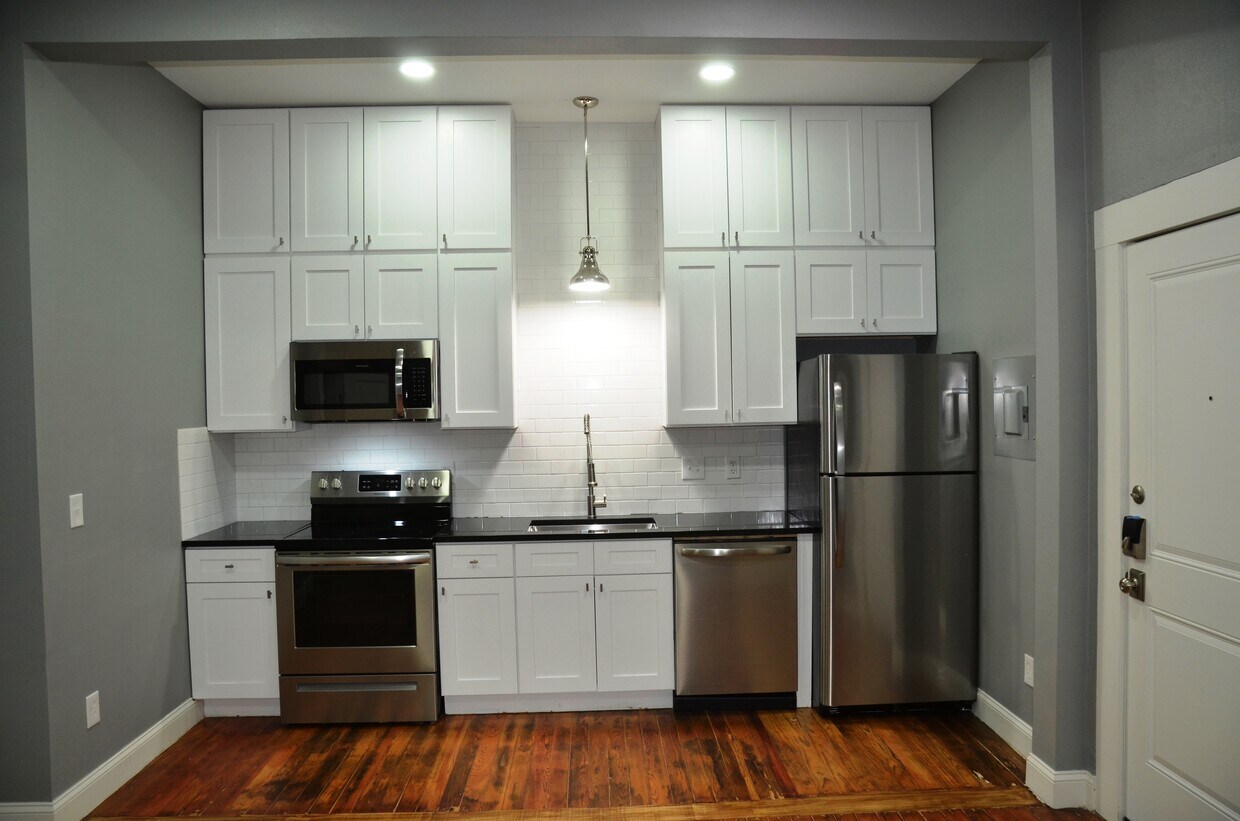Foto principal - 1013 S Glasgow Dr