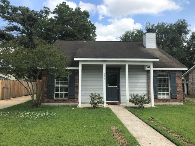 Building Photo - 651 John Henry Dr