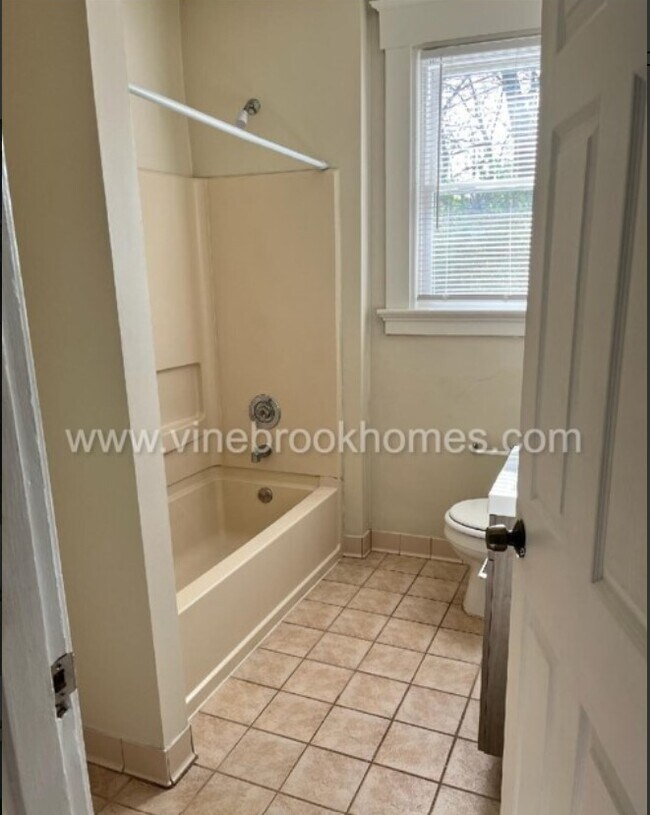 Foto del edificio - 2779 Shaffer Ave