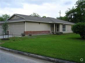 Building Photo - 107 W Nazro St