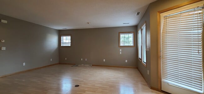 Building Photo - 1620 Hunter Hill Rd