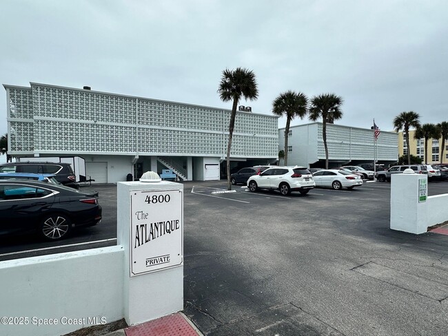 Building Photo - 4800 Ocean Beach Blvd