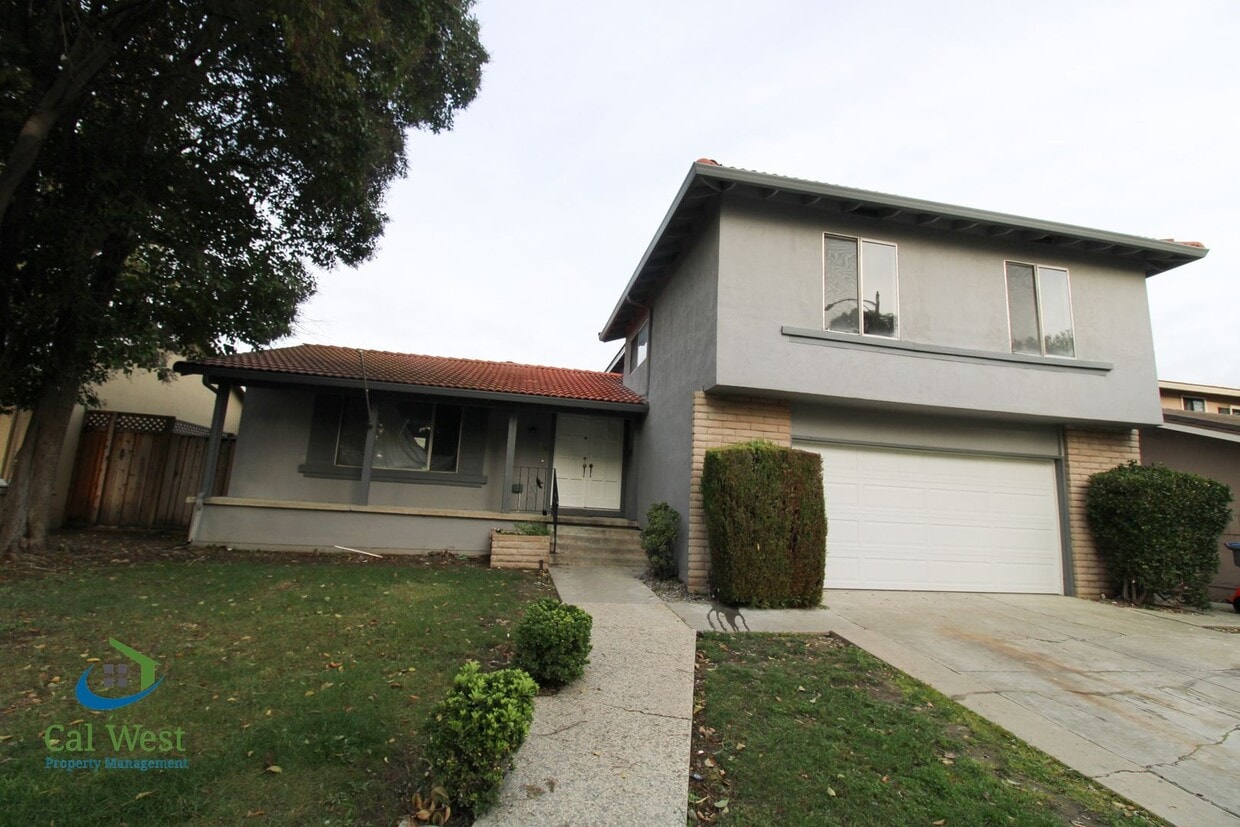 Primary Photo - $4595 - Large spacious updated 4 Bed/2.5 B...