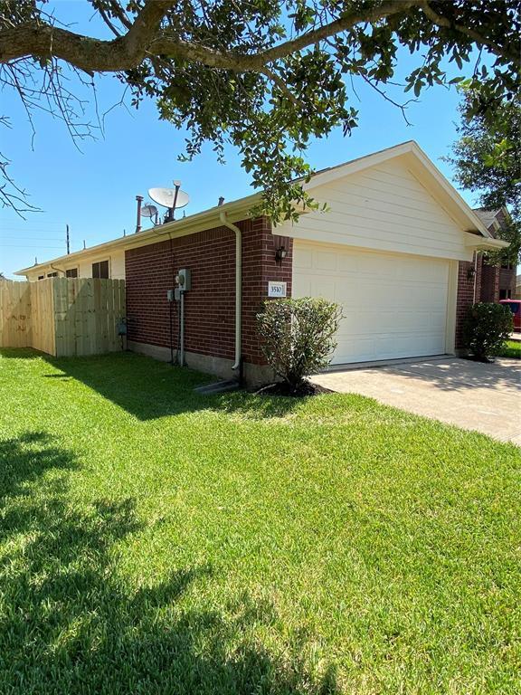 Foto del edificio - 3510 Dahlia Hill St