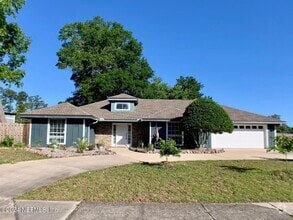 Building Photo - 5511 La Moya Ave
