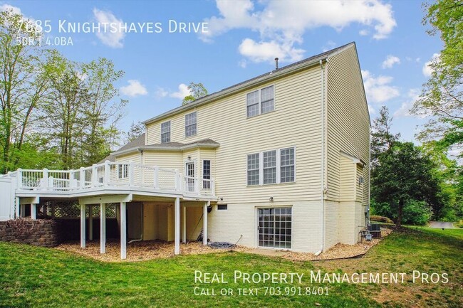 Building Photo - 7685 Knightshayes Dr