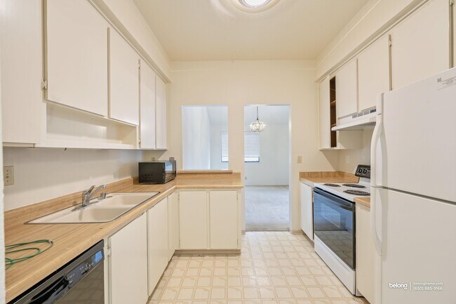 Foto del edificio - 4685 Albany Cir