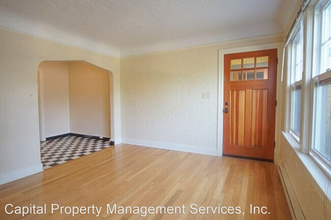 Foto del edificio - 6425 SW Corbett Ave