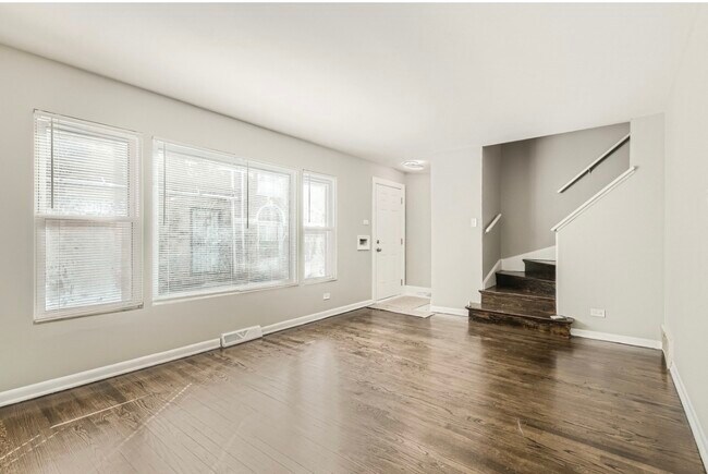 Foto del edificio - 7246 S Coles Ave