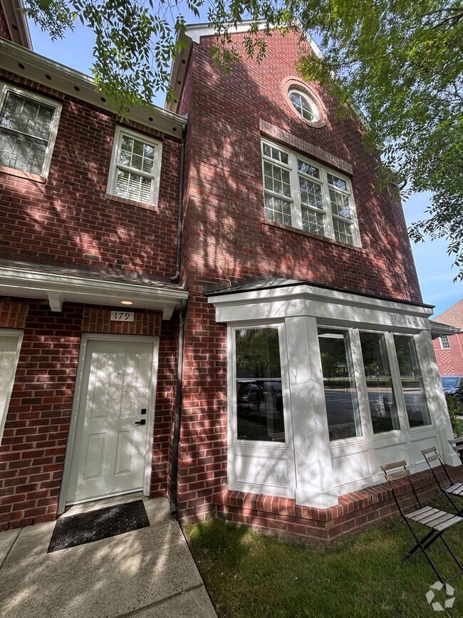 Building Photo - 179 Herman Melville Ave