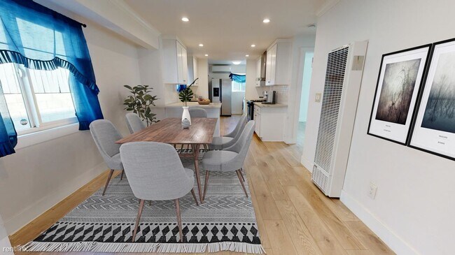 Foto del edificio - 3 br, 2 bath House - 624 N Record Ave Spac...